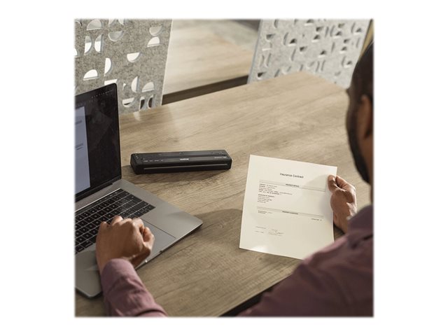 Brother PocketJet 8 PJ-823 - Printer - B/W - direct thermal - A4/Legal - 300 x 300 dpi - up to 13.5 ppm - USB-C