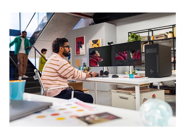 HP Z2 TWR G1i 700W U9-285 32GB/1TB W11P