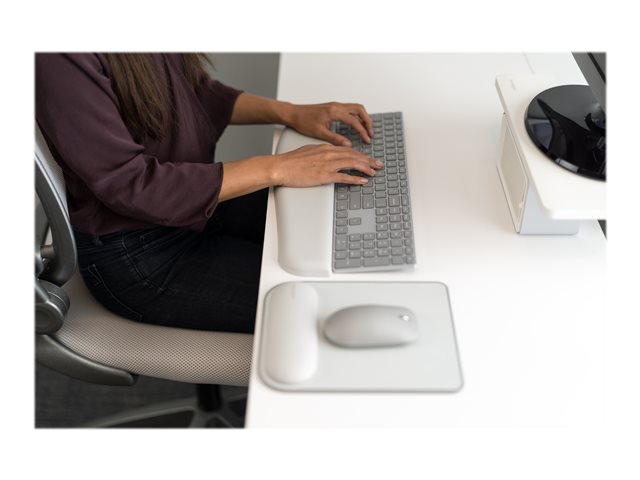 Kensington ErgoSoft Wrist Rest for Slim Keyboards - Keyboard wrist rest - grey