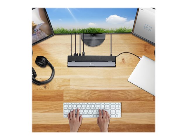 USB-C Triple Display Docking Station wit