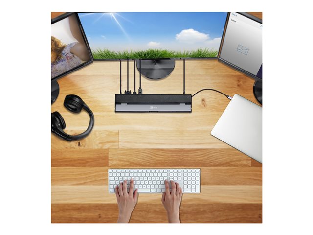 USB-C Triple Display Docking Station wit