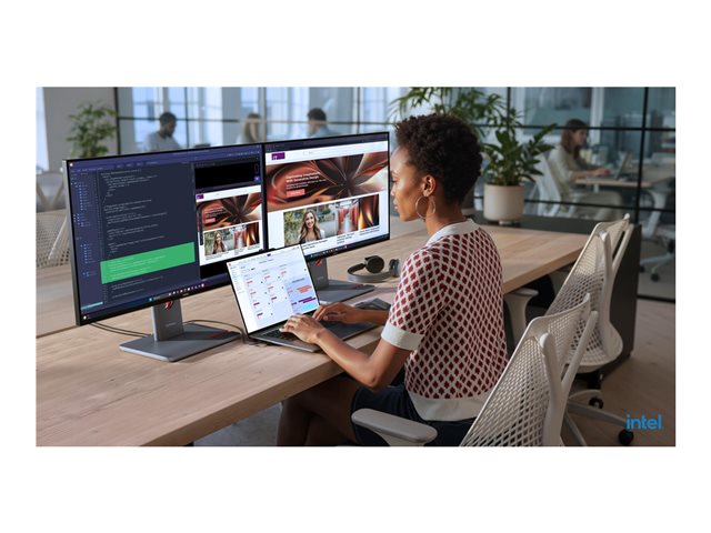 ThinkPad X9-15p Gen 1, Intel® Core™ Ultra X7 358H (E-cores up to 3.70GHz, 18MB), 15.3\" 2.8K Touch, W11P64 EMEA WE (EN/FR/DE/IT/NL), 32.0GB, 1x1TB SSD M.2 2280 PCIe Gen4 TLC Opal, Intel® Arc™ Graphics, Intel® Wi-Fi 7 BE211,BT 5.4, FPR, 8MP IR, 4 Cell