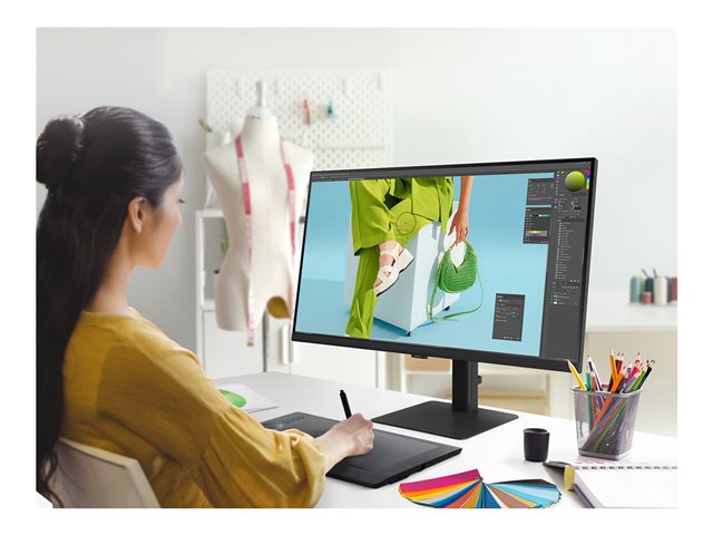 Samsung ViewFinity S7 S32D706EAU - S70D Series - LED monitor - 32\" - 3840 x 2160 4K @ 60 Hz - IPS - 350 cd/m² - 3000:1 - HDR10 - 5 ms - HDMI, DisplayPort - black