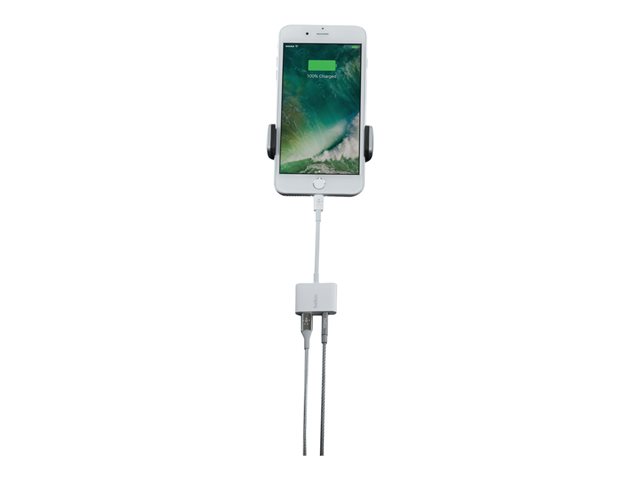 Belkin 3.5 mm Audio + Charge RockStar - Lightning to headphone jack / charging adapter - Lightning male to 4-pole mini jack, Lightning female - white