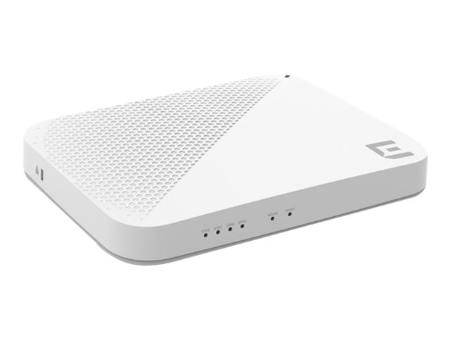 Extreme Networks ExtremeRouting XR600 - Router - 6-port switch - GigE - WAN ports: 3 - wall-mountable