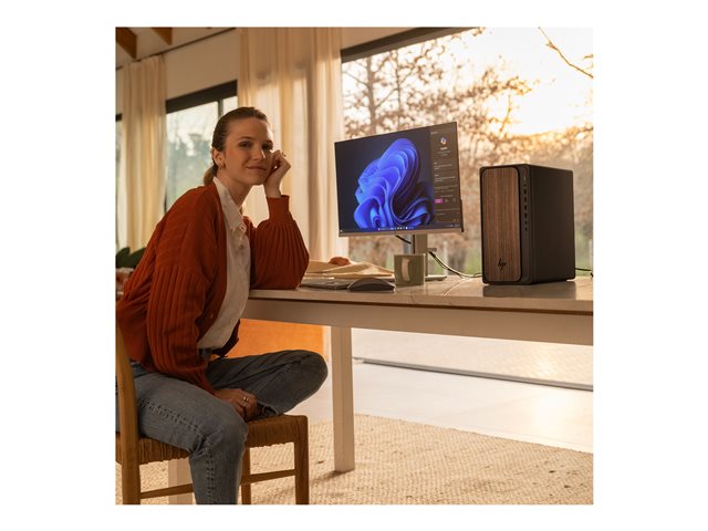 HP OmniDesk AI PC
