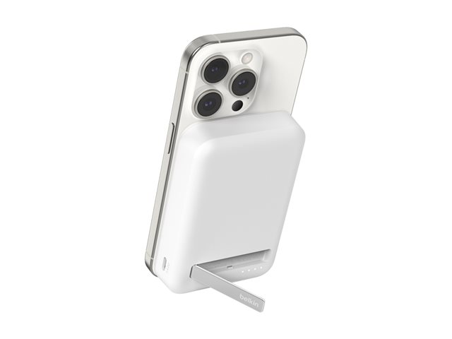 Belkin BoostCharge Pro - Wireless power bank - magnetic with Qi2 - 10000 mAh - 15 Watt - Fast Charge, PD - 2 output connectors (magnetic, 24 pin USB-C) - on cable: USB-C - white - for Apple iPhone 12, 13, 15, Google Pixel 6, 7, Samsung Galaxy S22+, S23, S23+
